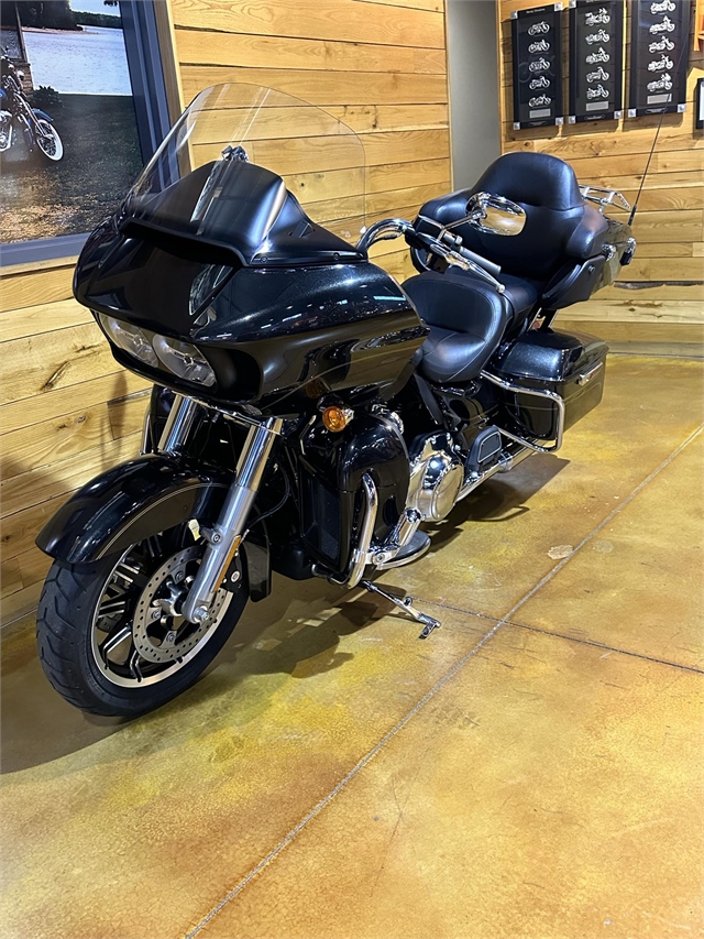 2017 Harley-Davidson Road Glide Ultra at Thunder Road Harley-Davidson