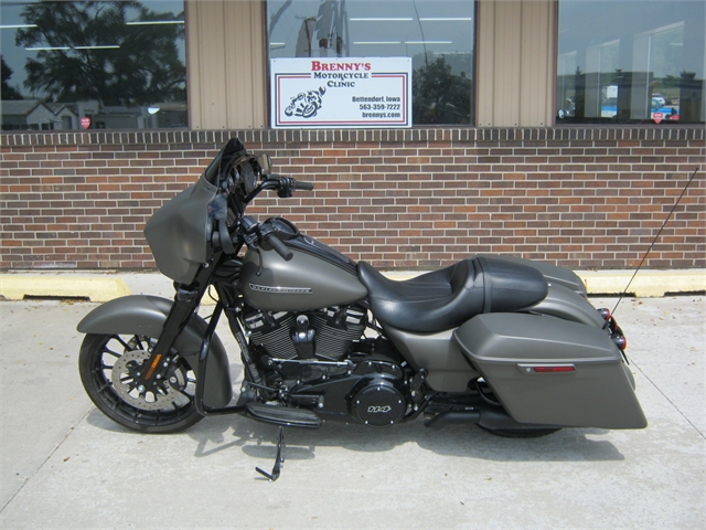 2019 Harley-Davidson Street Glide S 114 at Brenny's Motorcycle Clinic, Bettendorf, IA 52722