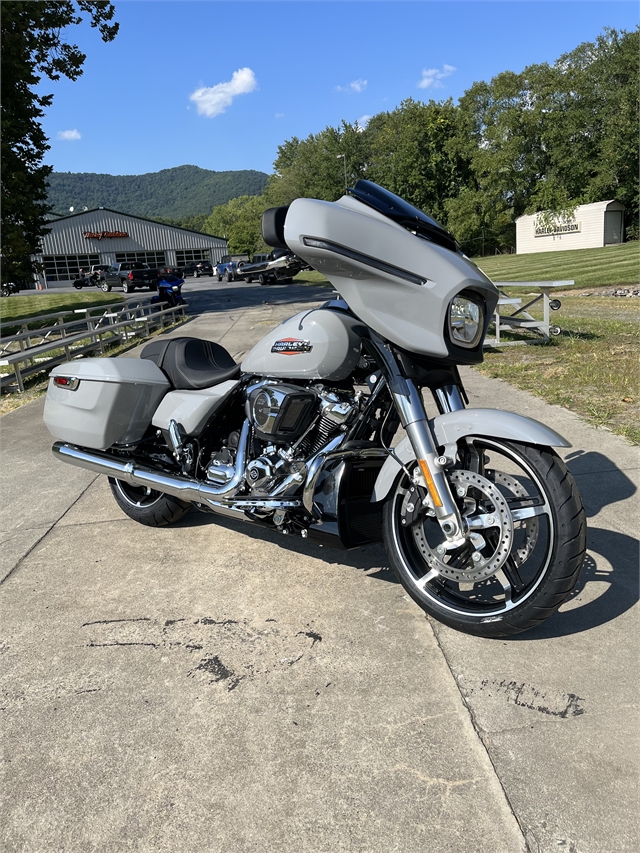 2024 Harley-Davidson Street Glide Base at Harley-Davidson of Asheville