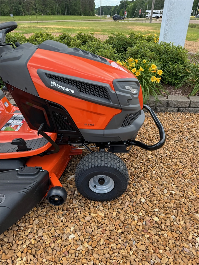 2024 Husqvarna Power Riding Lawn Mowers TS 146XK at R/T Powersports