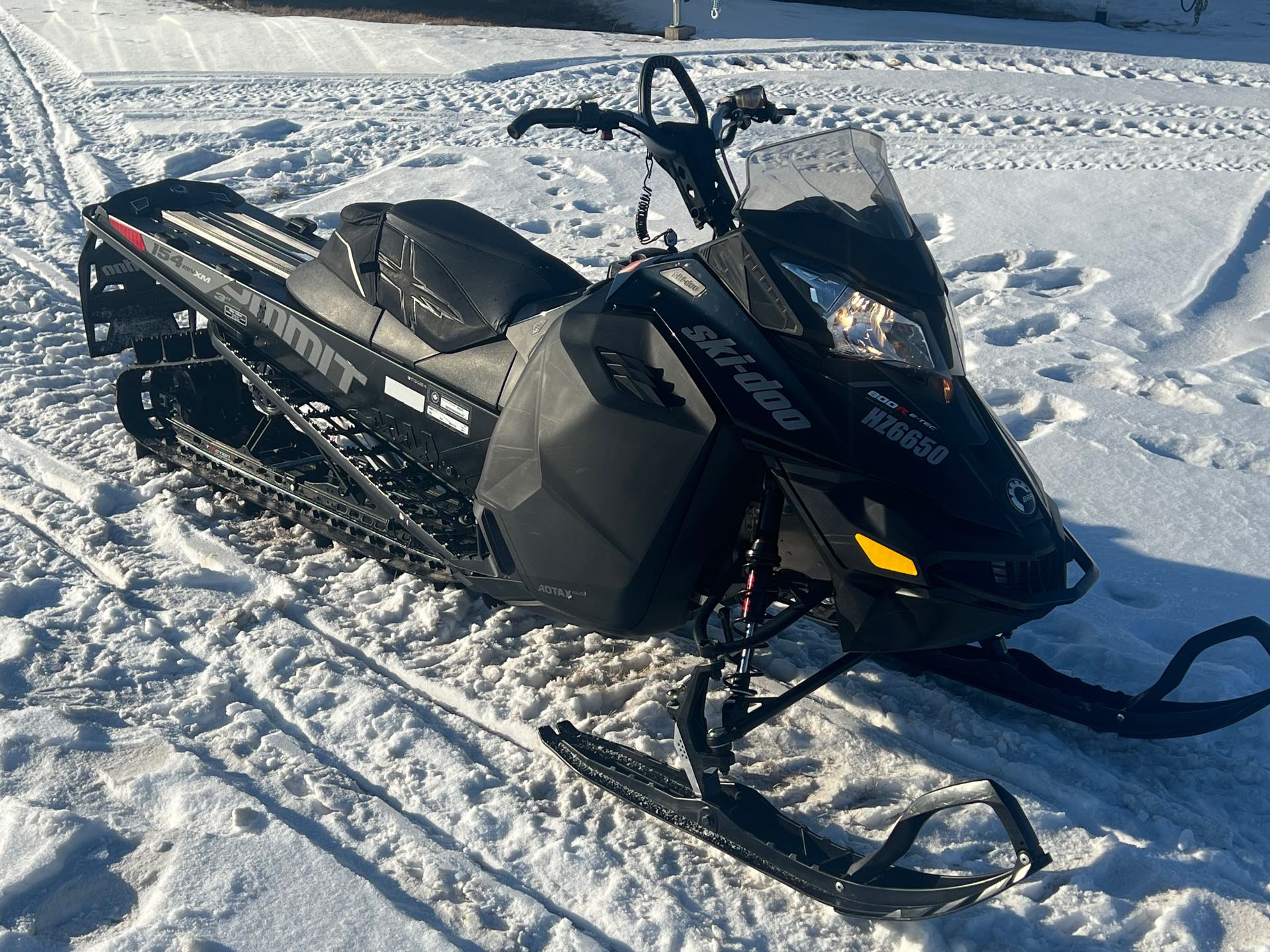 2016 Ski-Doo Summit X with T3 Package 800R E-TEC at Interlakes Sport Center