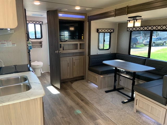 2020 Coachmen Freedom Express Ultra-lite 248rbs 