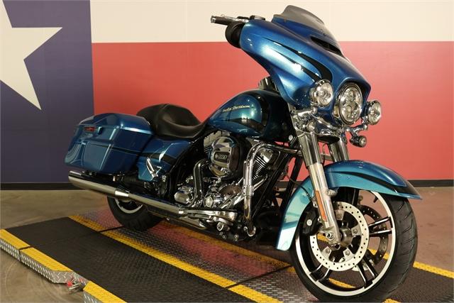 2014 Harley-Davidson Street Glide Base at Texas Harley