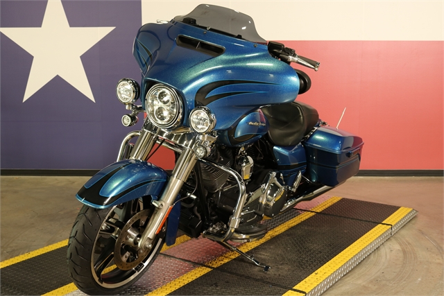 2014 Harley-Davidson Street Glide Base at Texas Harley