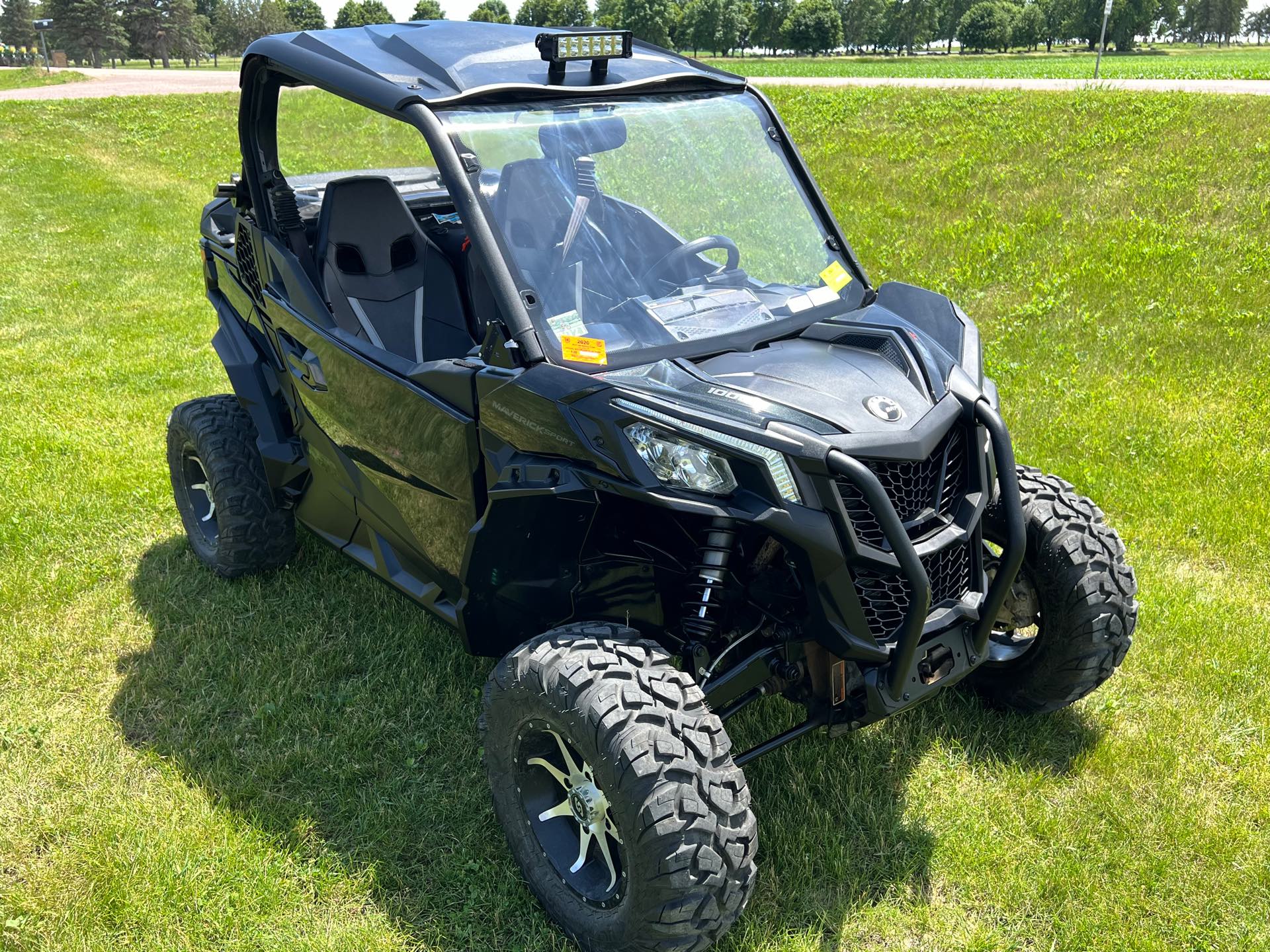 2020 Can-Am Maverick Sport DPS 1000R at Interlakes Sport Center