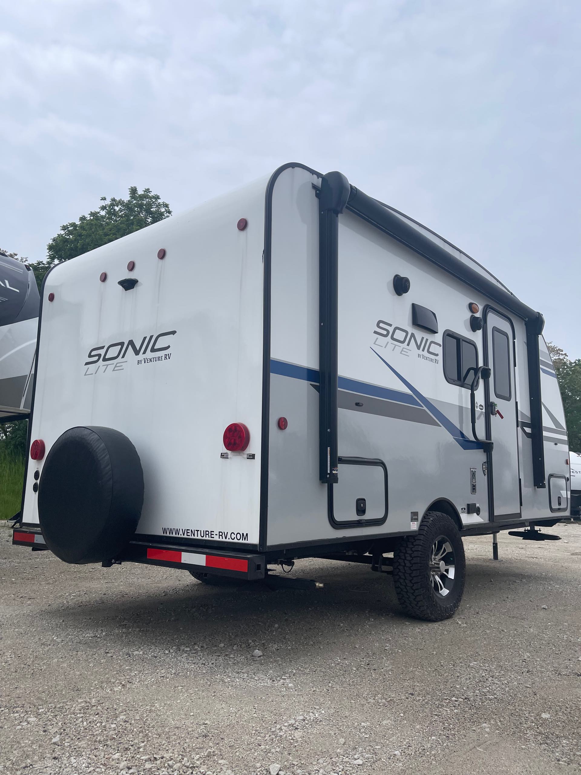 2021 Venture Sonic Lite SL150VRB at Prosser's Premium RV Outlet