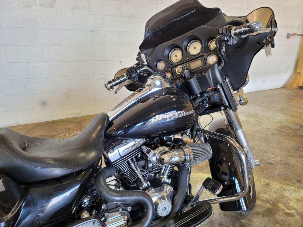 2011 Harley-Davidson Street Glide Base at Twisted Cycles