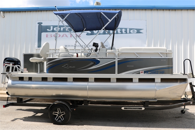 2020 Qwest 818 Edge at Jerry Whittle Boats