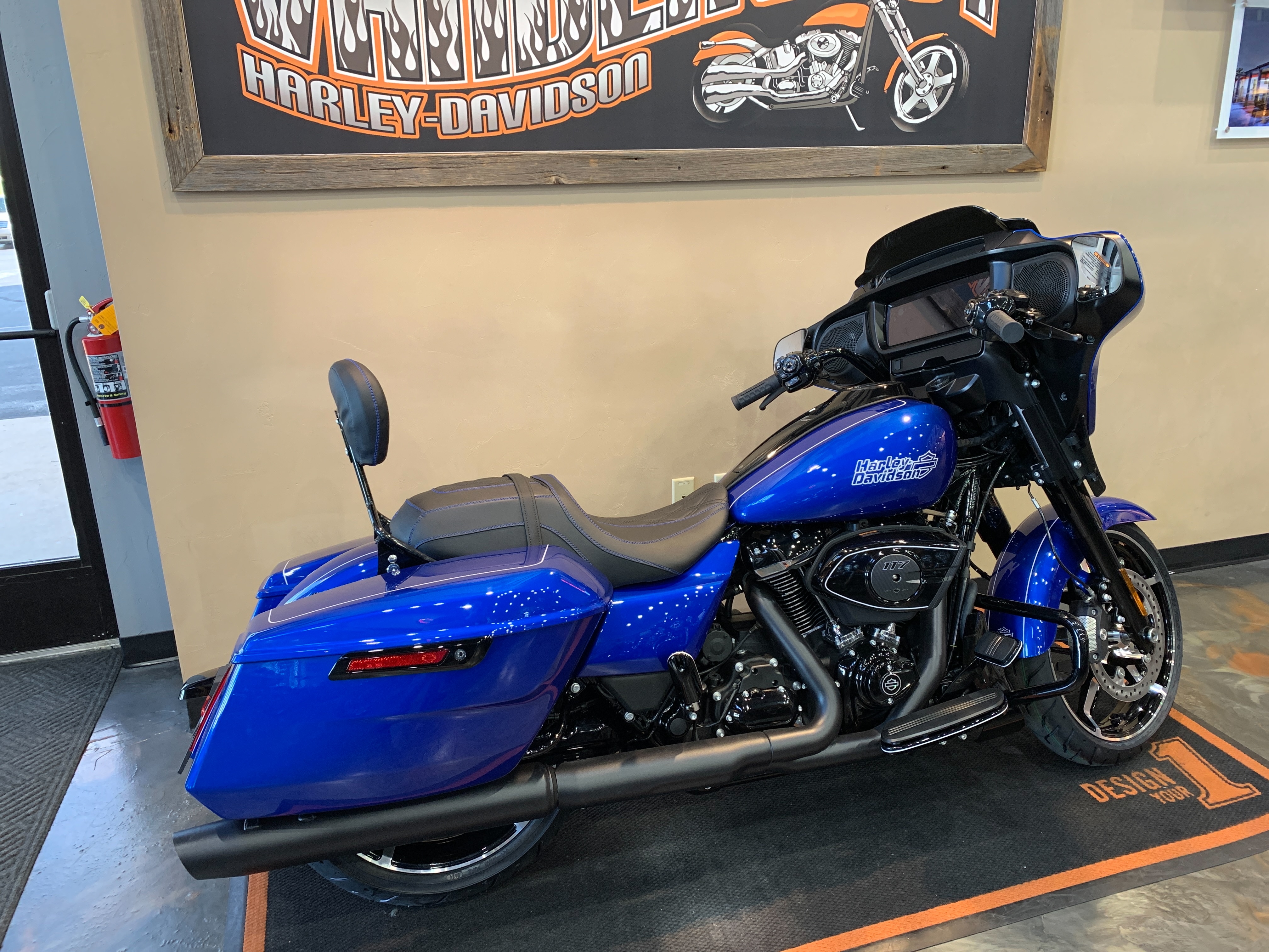 2024 Harley-Davidson Street Glide Base at Vandervest Harley-Davidson, Green Bay, WI 54303