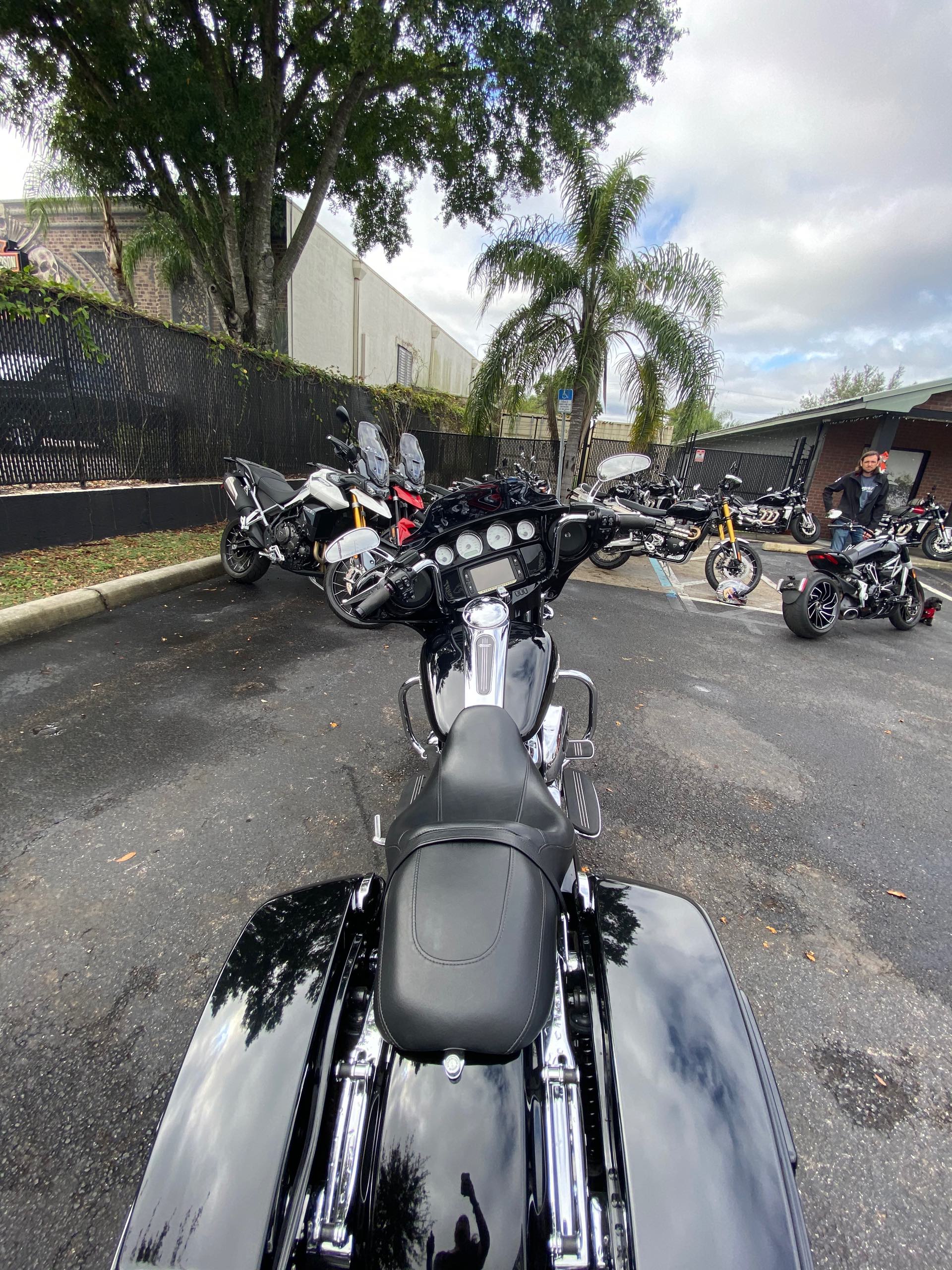 2017 Harley-Davidson Street Glide Special at Tampa Triumph, Tampa, FL 33614