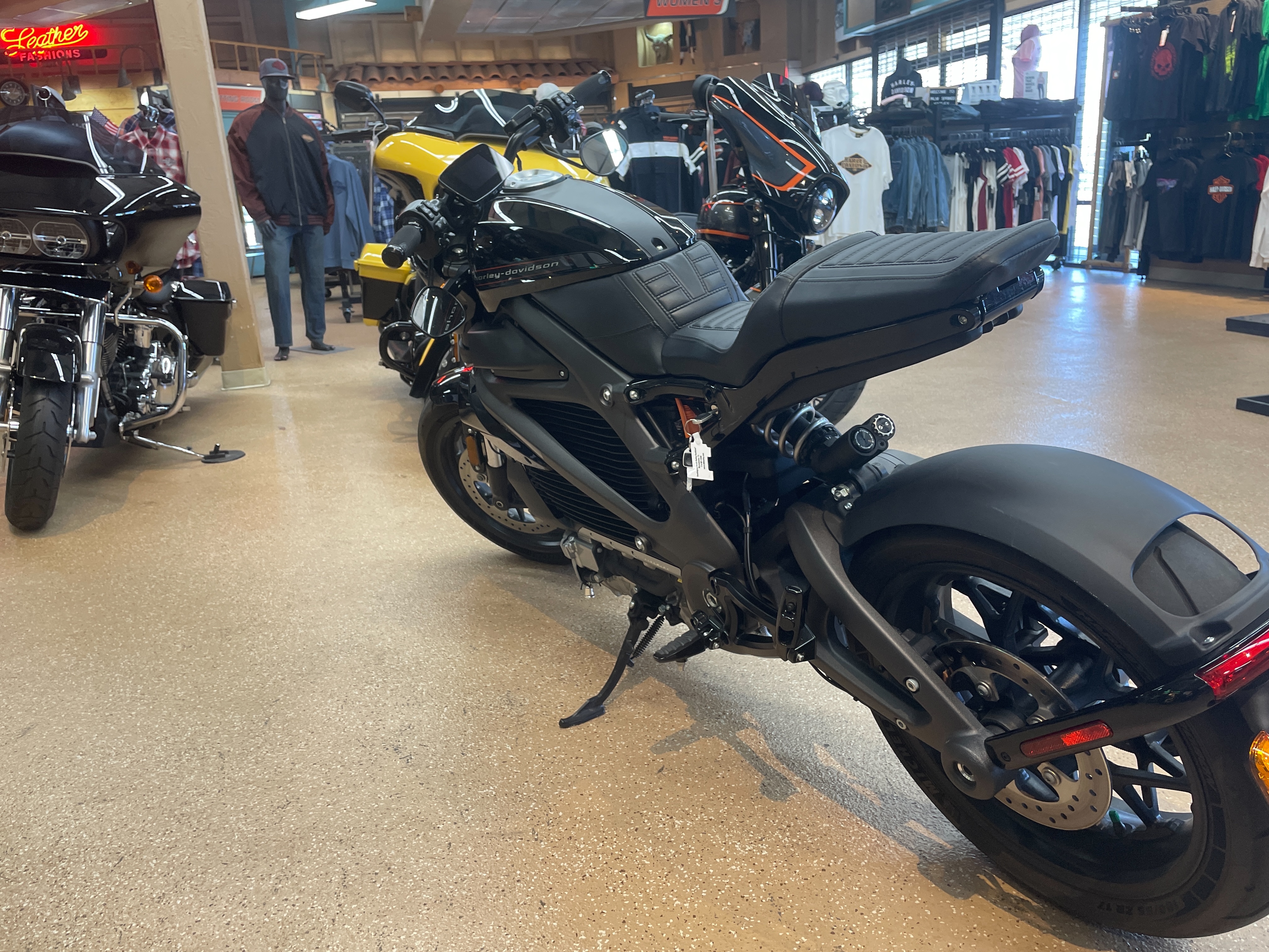 2020 Harley-Davidson ELW at Palm Springs Harley-Davidson®