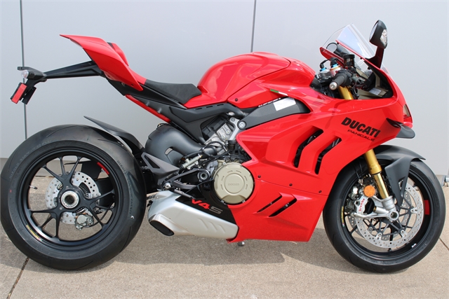 2024 Ducati Panigale V4 S at Eurosport Cycle