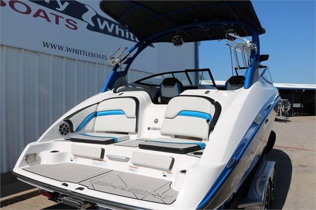 2020 Yamaha 242 X E-series at Jerry Whittle Boats