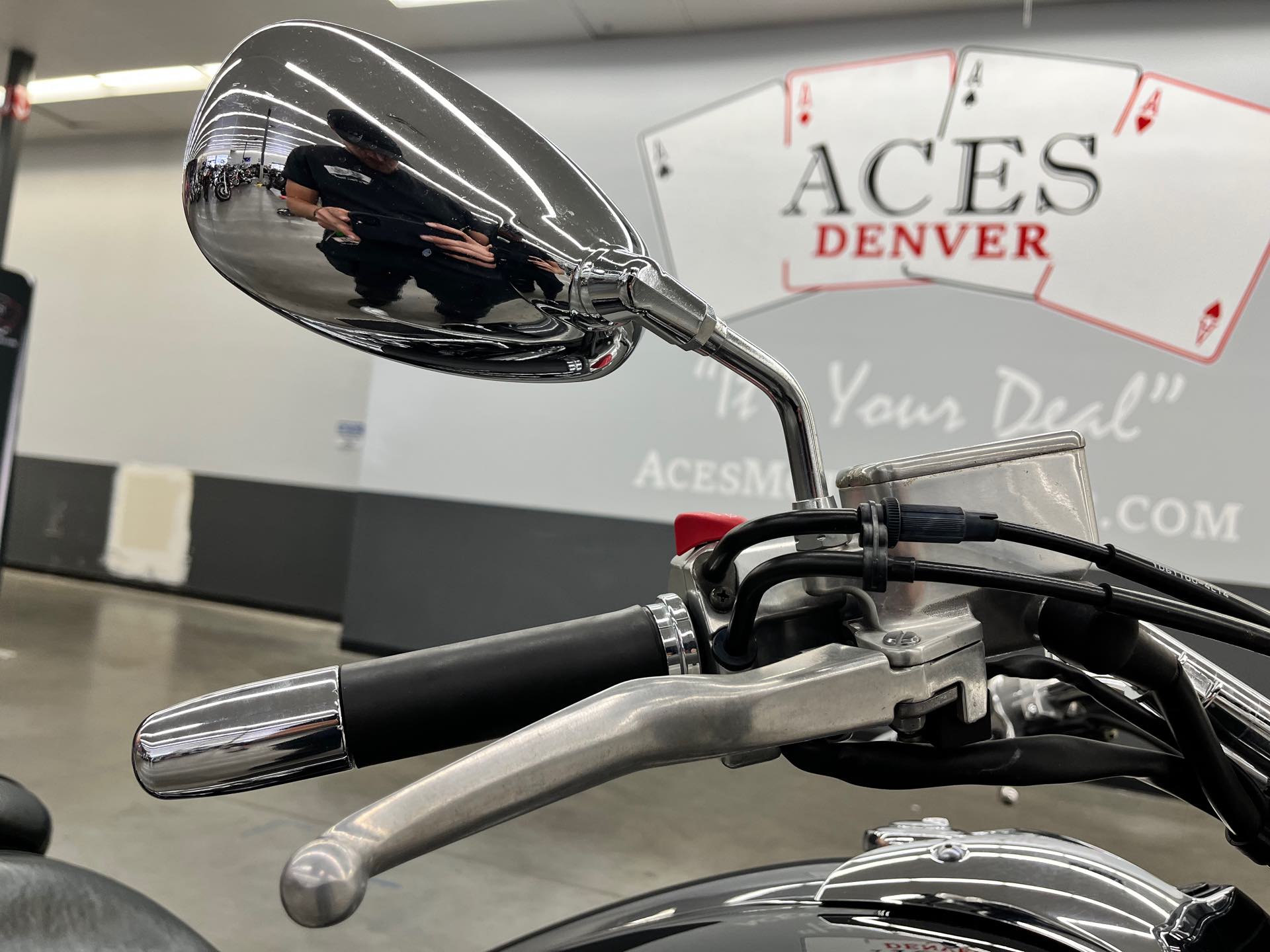 2005 Yamaha Royal Star Tour Deluxe at Aces Motorcycles - Denver