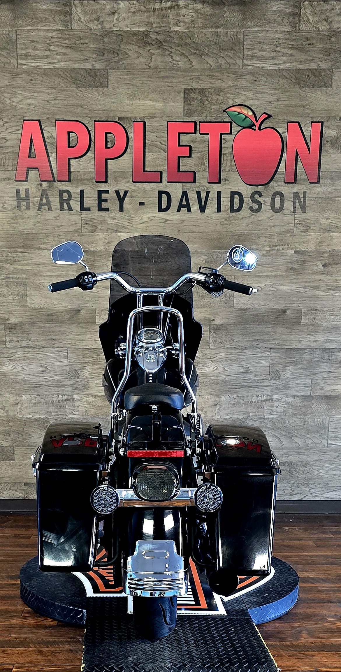 2015 Harley-Davidson Softail Heritage Softail Classic at Appleton Harley-Davidson