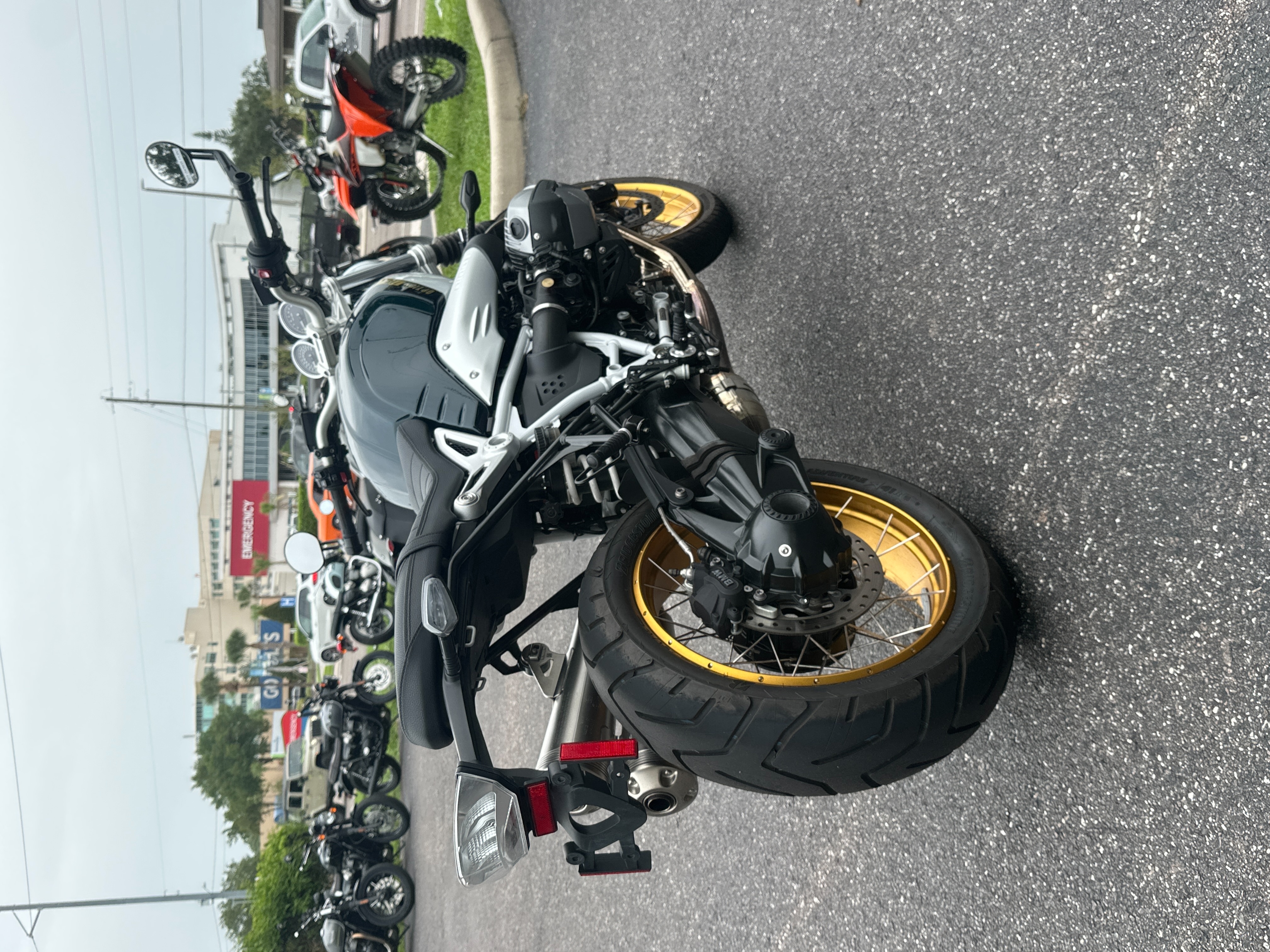 2023 BMW R nineT Scrambler at Tampa Triumph, Tampa, FL 33614