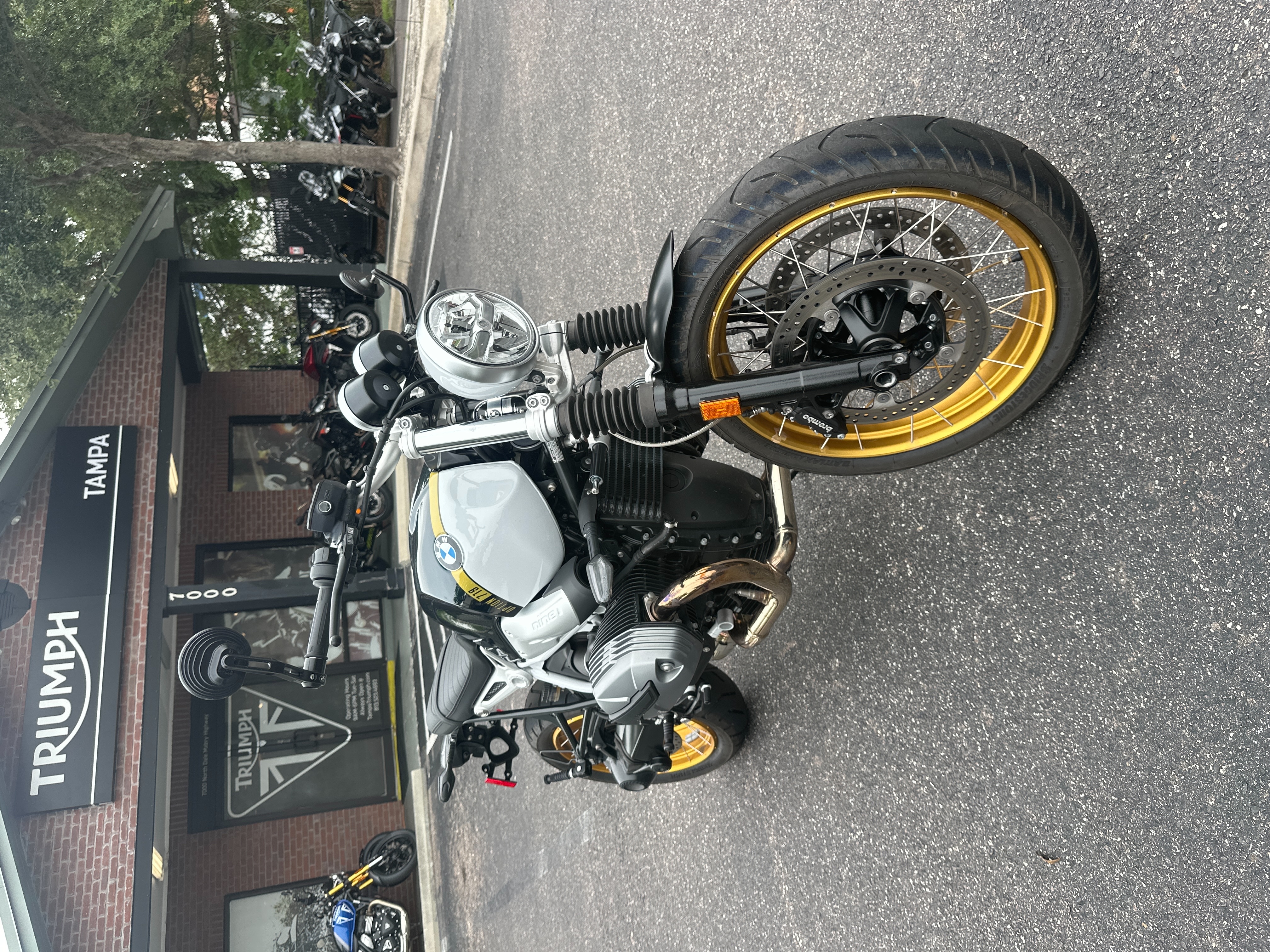 2023 BMW R nineT Scrambler at Tampa Triumph, Tampa, FL 33614