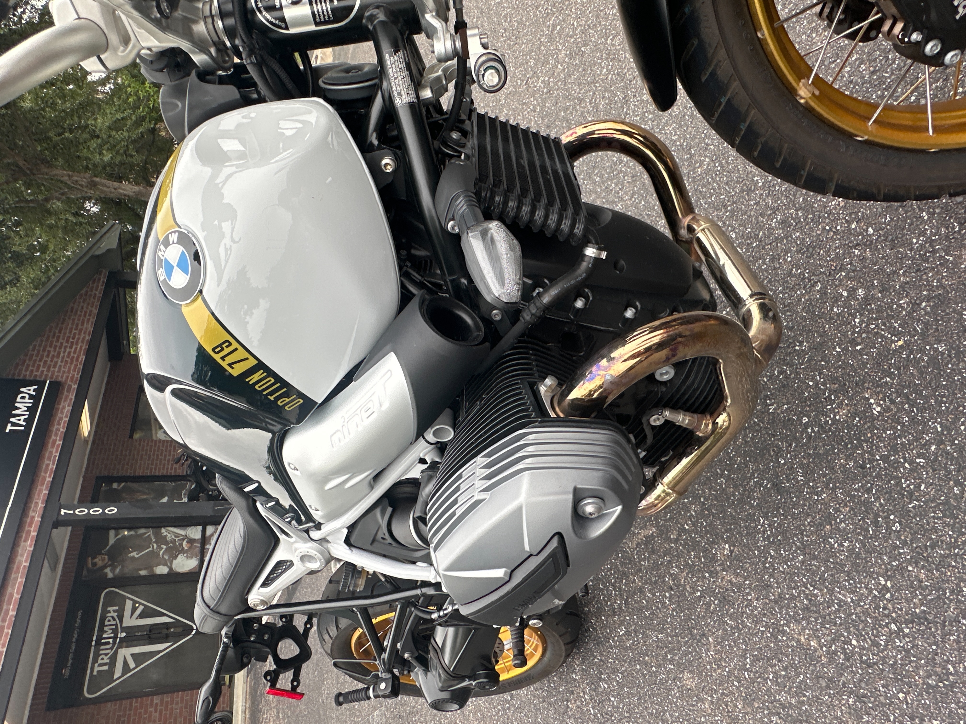 2023 BMW R nineT Scrambler at Tampa Triumph, Tampa, FL 33614