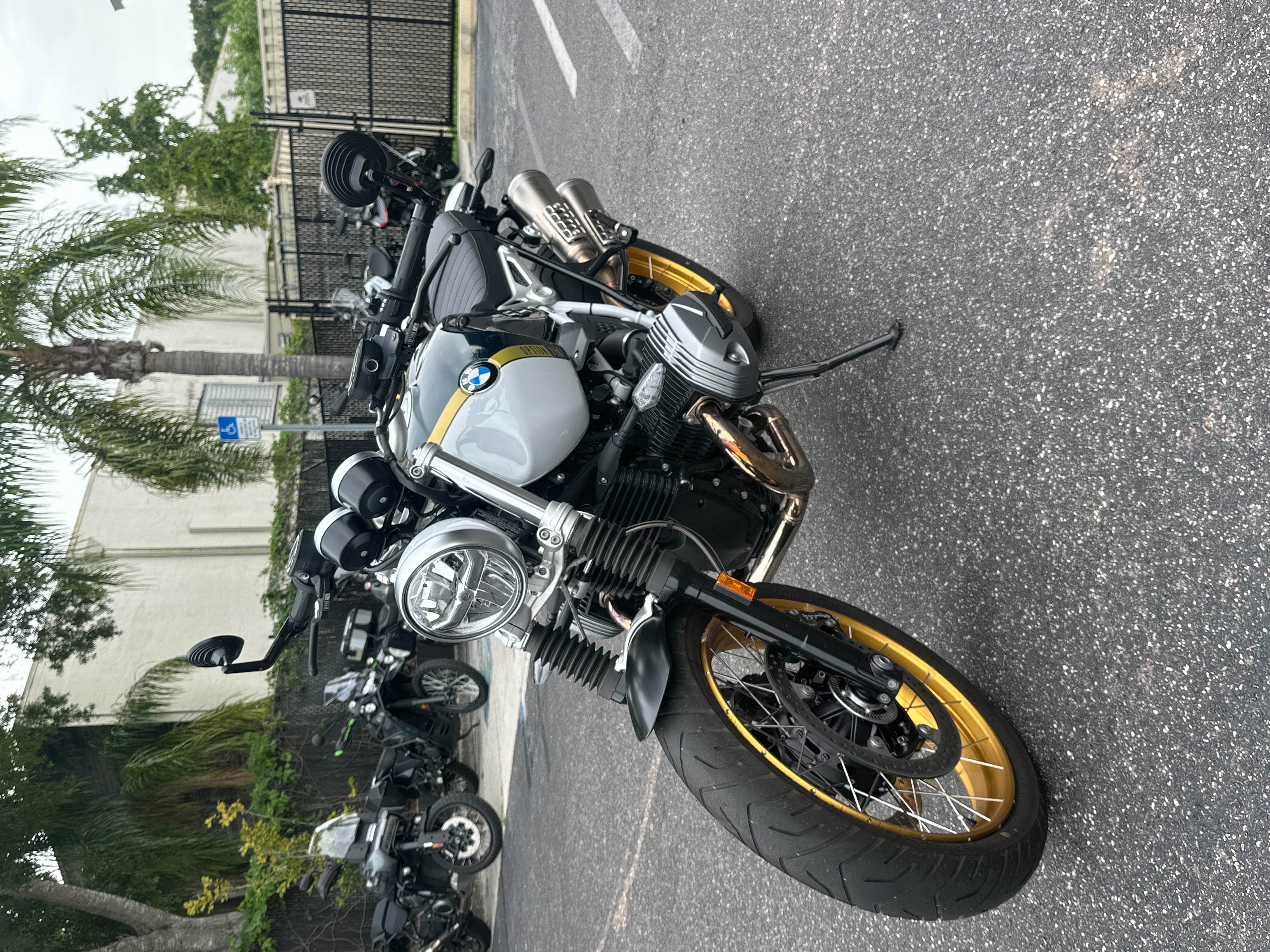 2023 BMW R nineT Scrambler at Tampa Triumph, Tampa, FL 33614