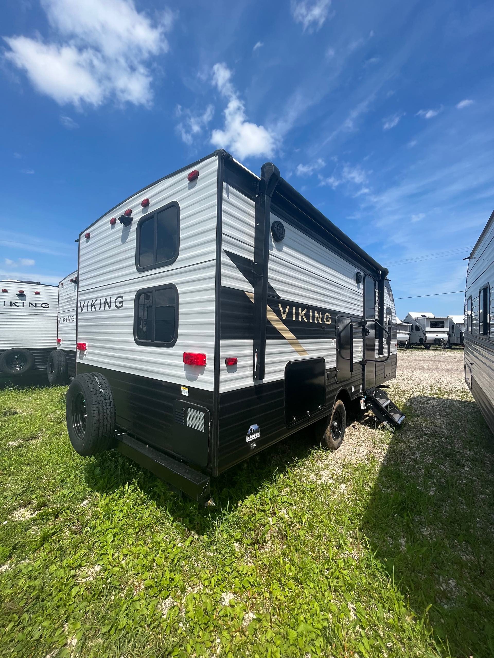 2022 Coachmen Viking Ultra-Lite (Single Axle) 182DBU at Prosser's Premium RV Outlet