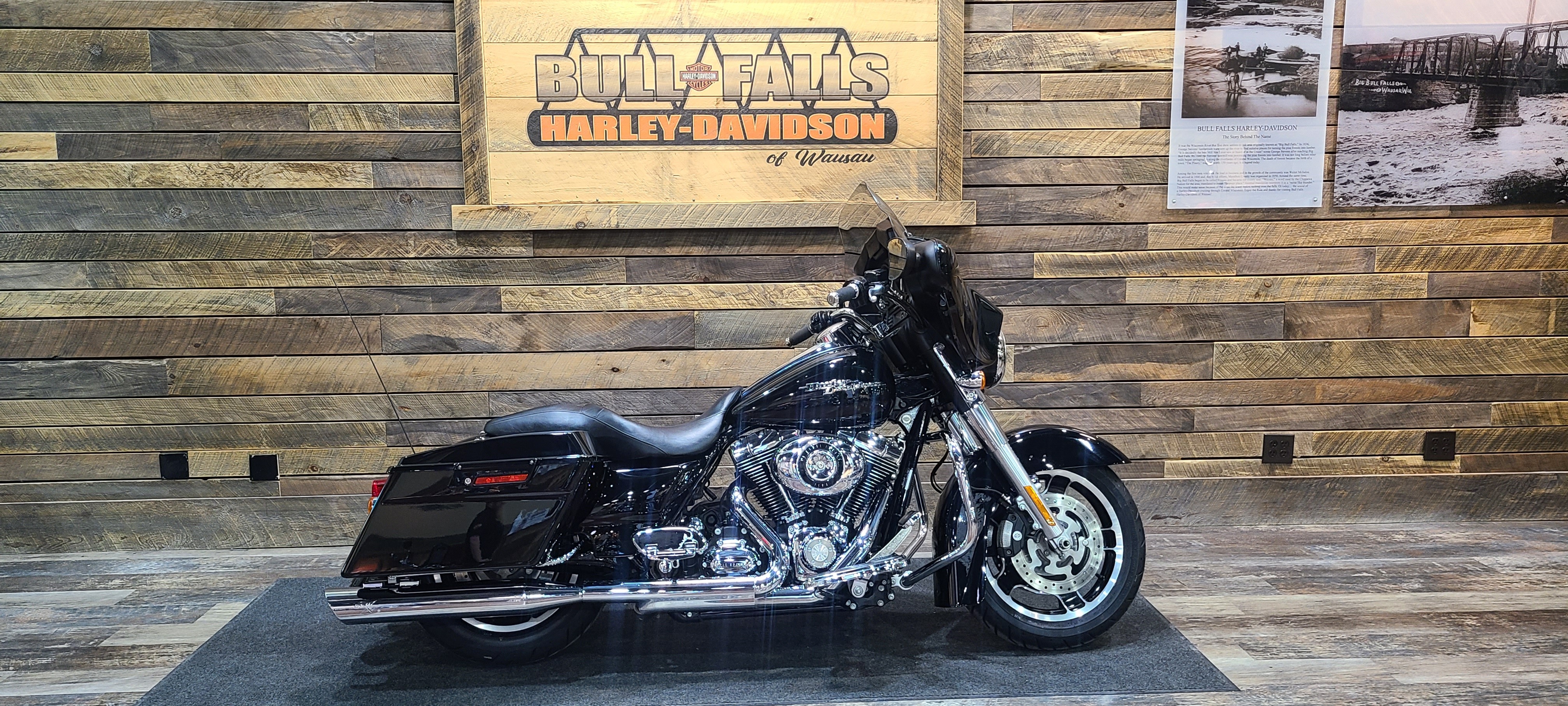 2009 Harley-Davidson Street Glide Base at Bull Falls Harley-Davidson
