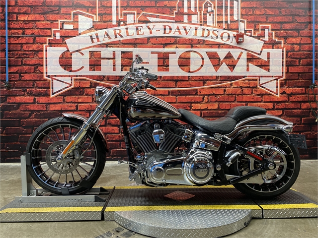2014 Harley-Davidson Softail CVO Breakout at Chi-Town Harley-Davidson