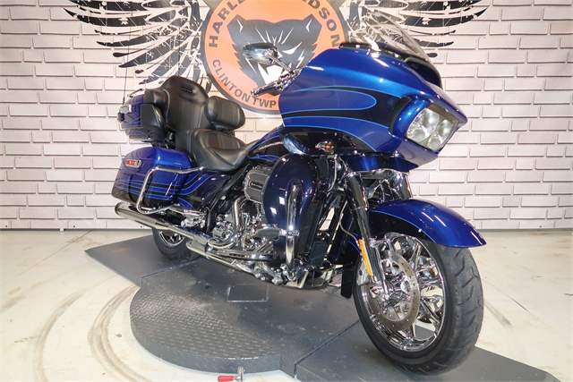 2015 Harley-Davidson Road Glide CVO Ultra at Wolverine Harley-Davidson