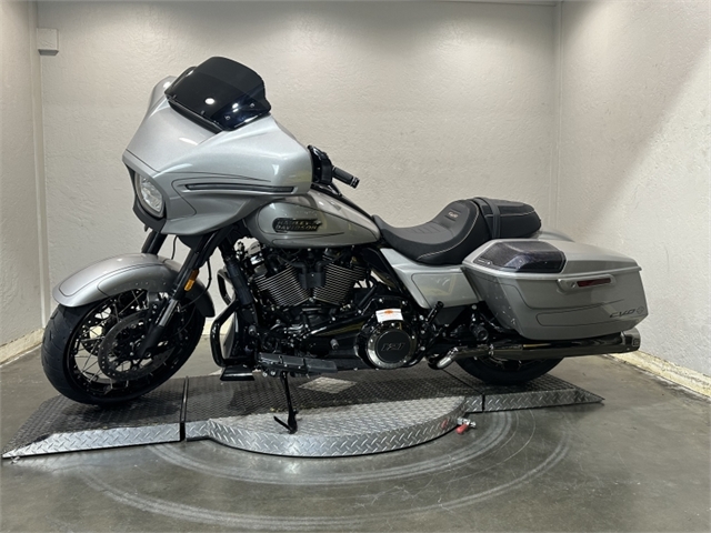 2023 Harley-Davidson FLHXSE at Eagle's Nest Harley-Davidson