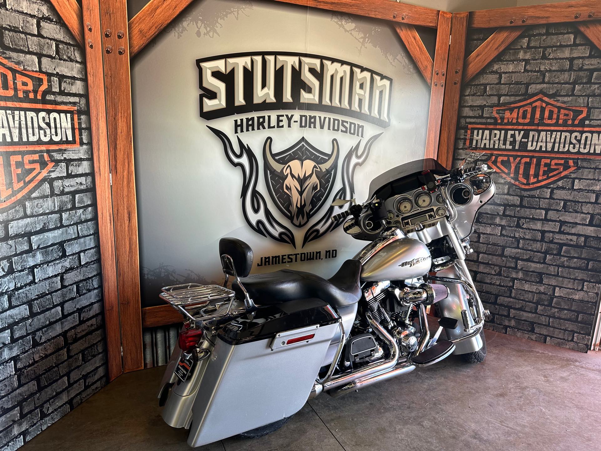 2008 Harley-Davidson Street Glide Base at Stutsman Harley-Davidson