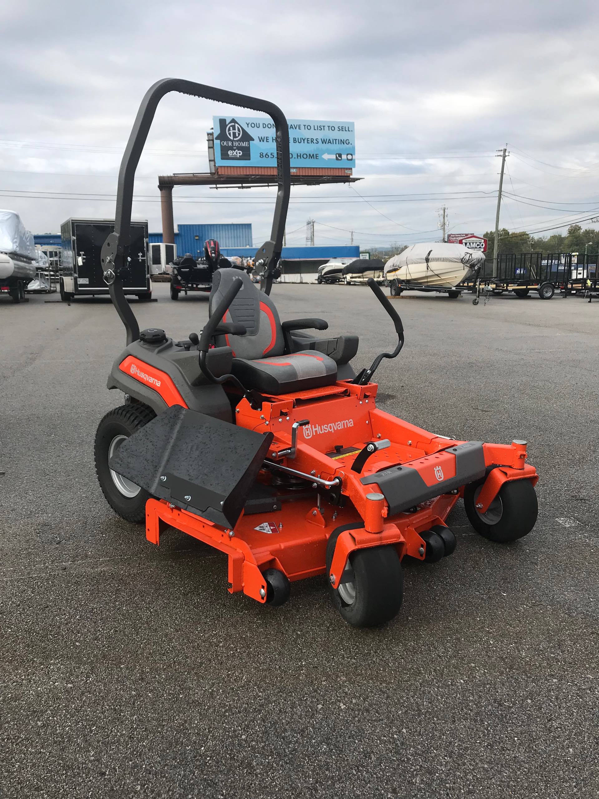 2020 Husqvarna Power Zero Turn Mowers Commercial Z454 at Knoxville Powersports