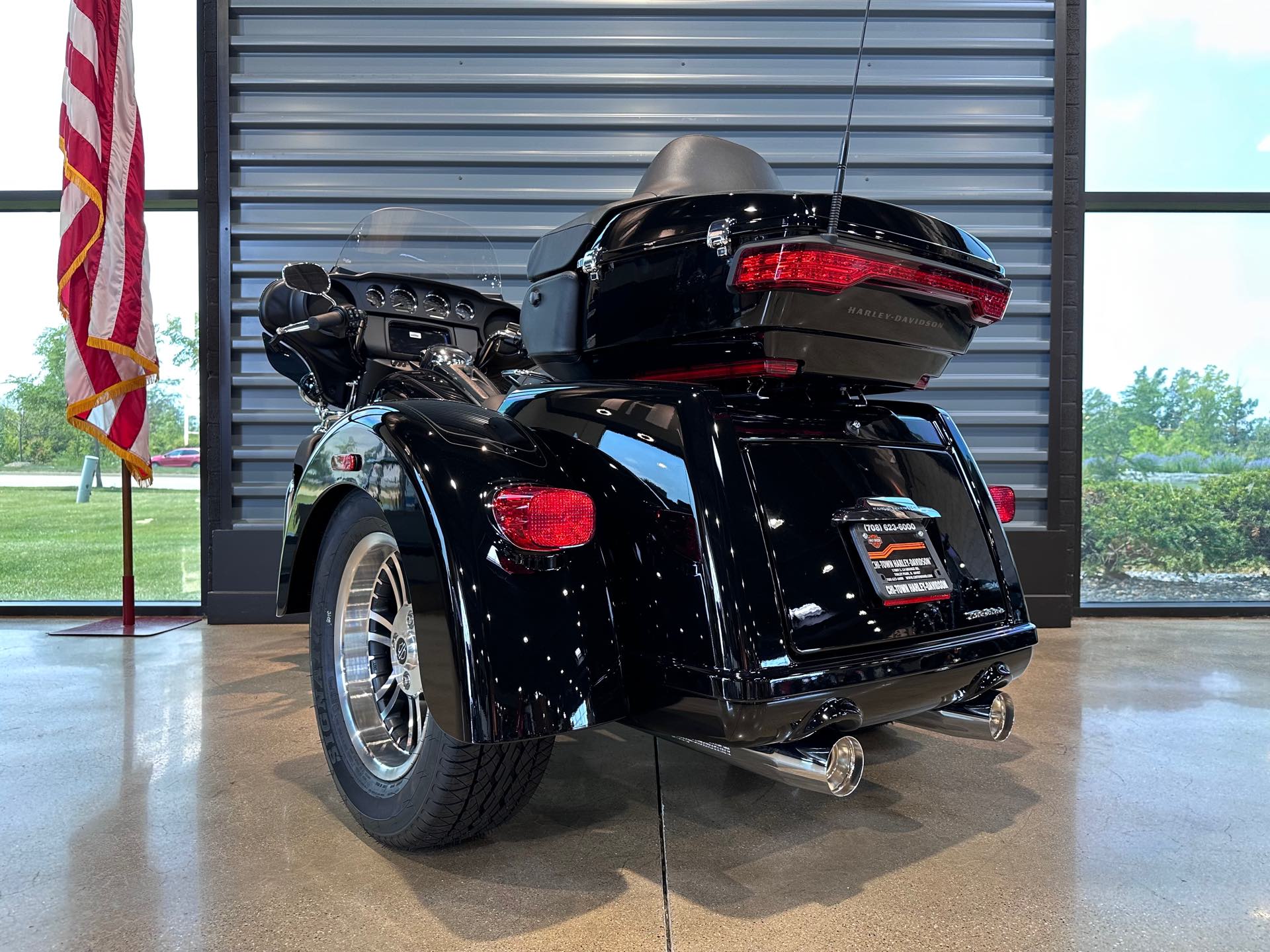 2024 Harley-Davidson Trike Tri Glide Ultra at Chi-Town Harley-Davidson