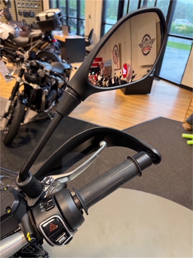 2022 Moto Guzzi V85 TT Guardia dOnore E5 at Martin Moto