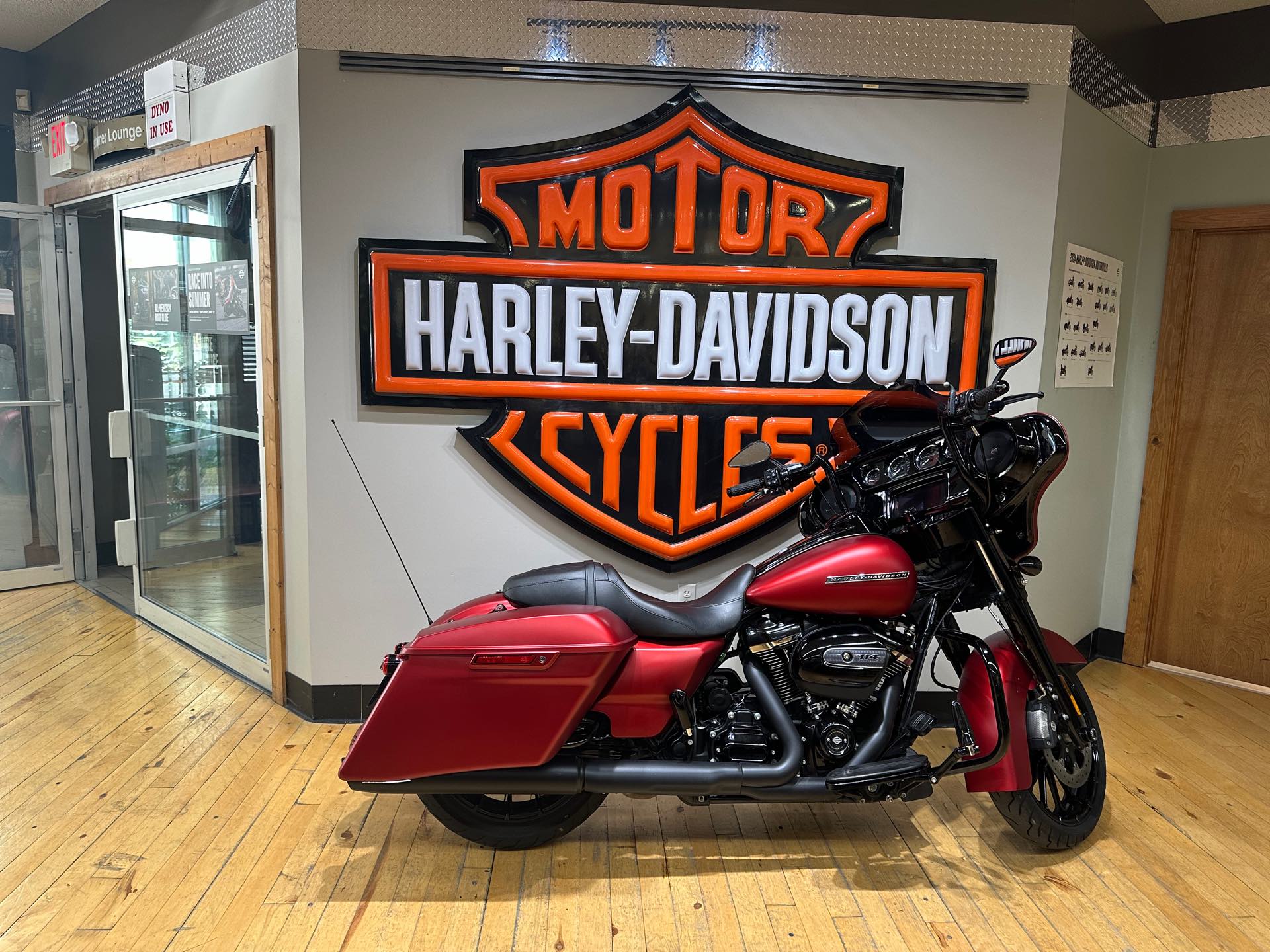 2019 Harley-Davidson Street Glide Special at Zips 45th Parallel Harley-Davidson