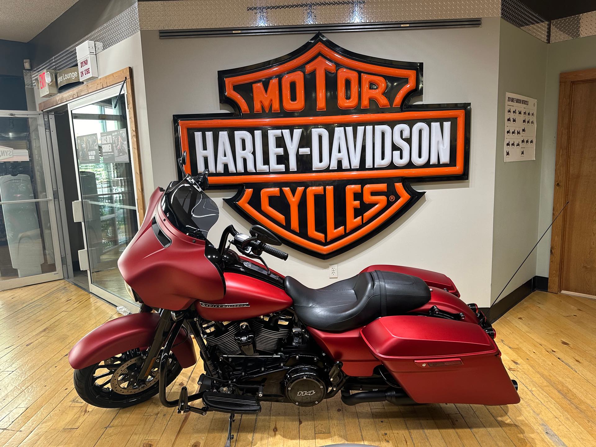 2019 Harley-Davidson Street Glide Special at Zips 45th Parallel Harley-Davidson