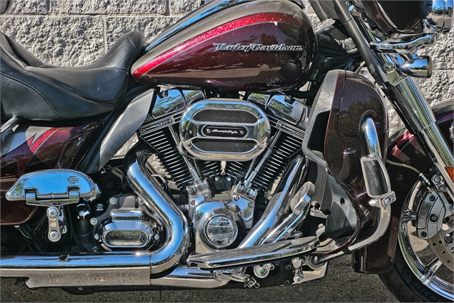 2015 Harley-Davidson Electra Glide CVO Limited at Ventura Harley-Davidson