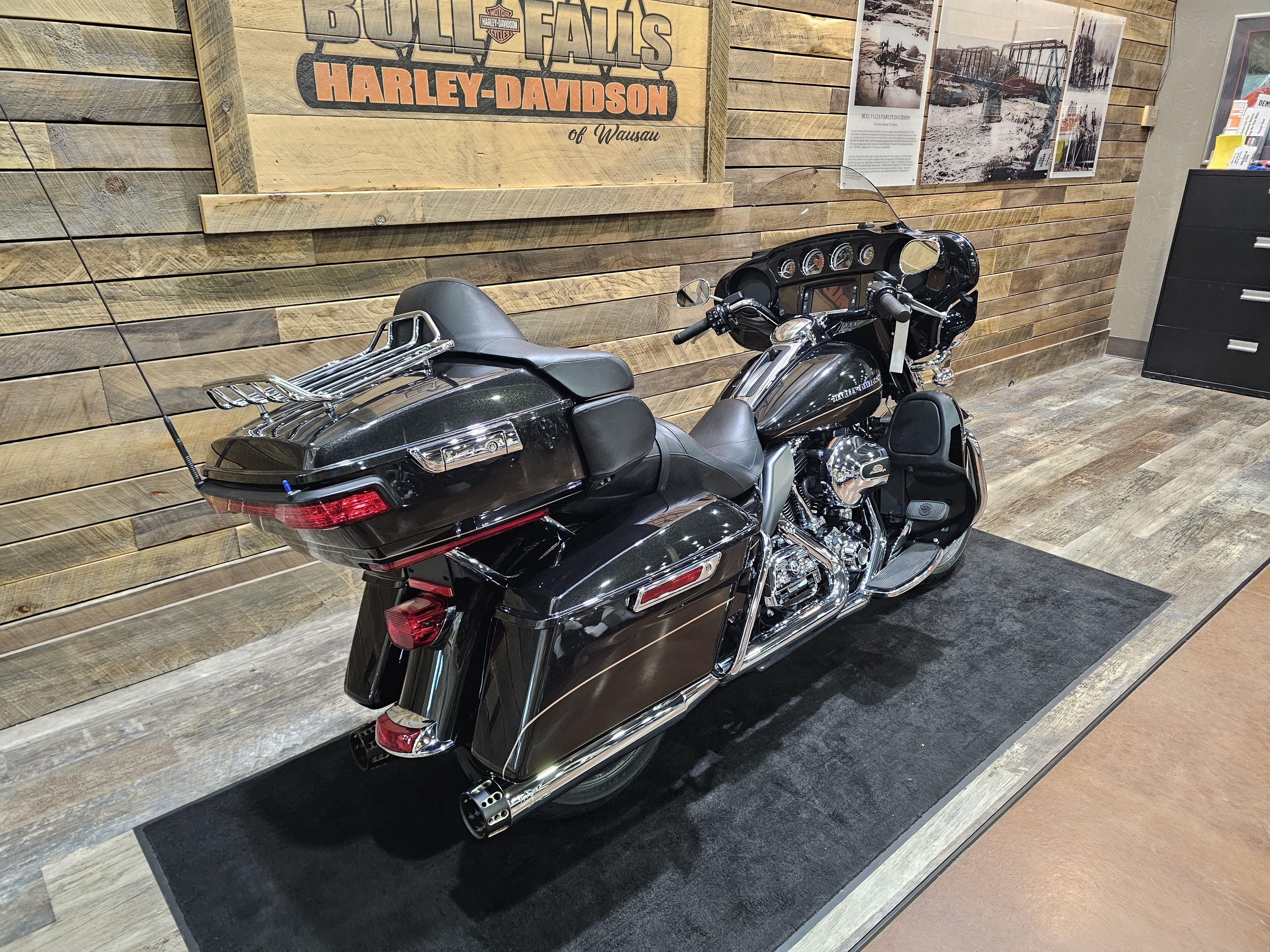 2016 Harley-Davidson Electra Glide Ultra Limited at Bull Falls Harley-Davidson