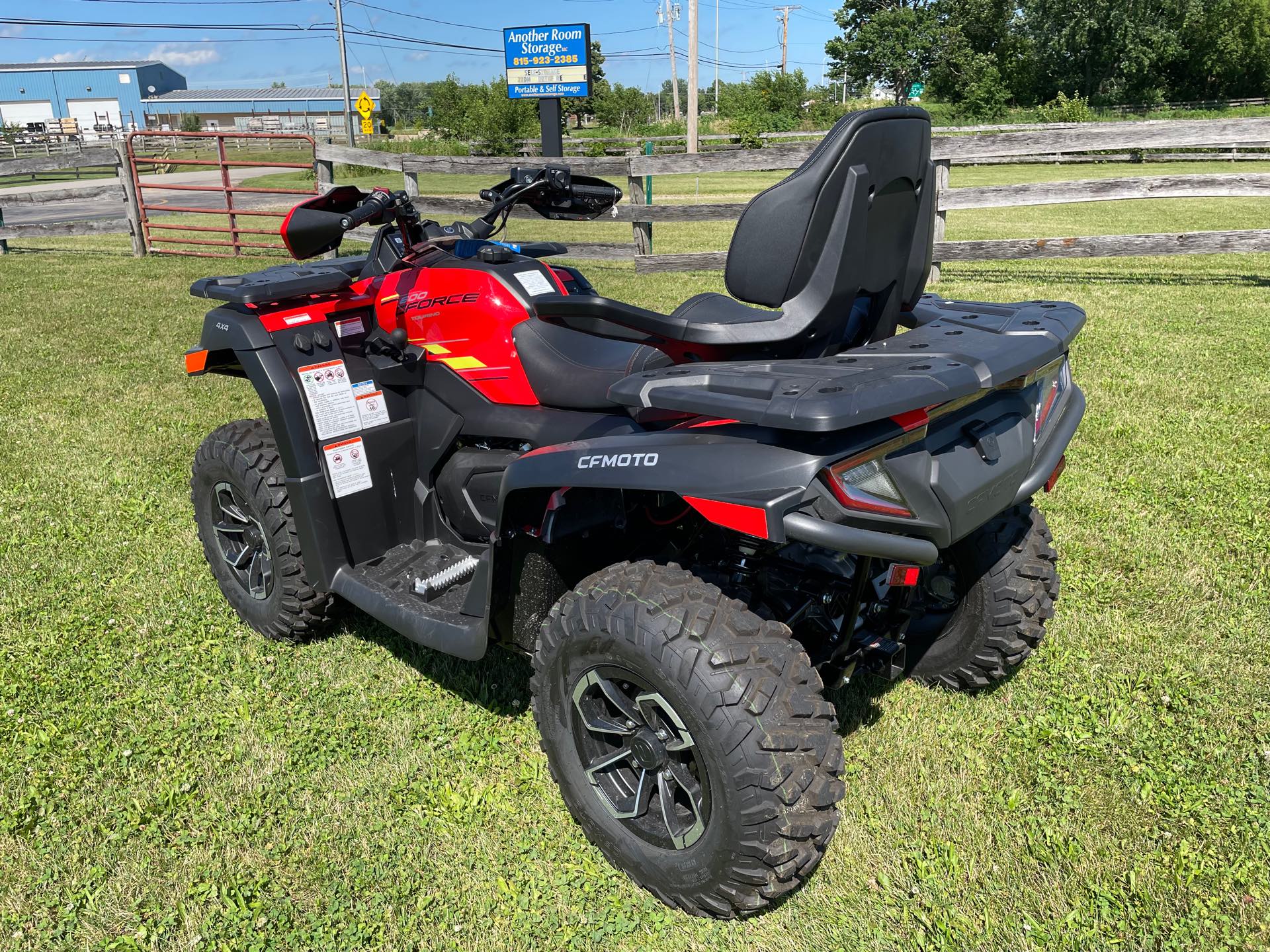 2024 CFMOTO CFORCE 600 Touring at Randy's Cycle