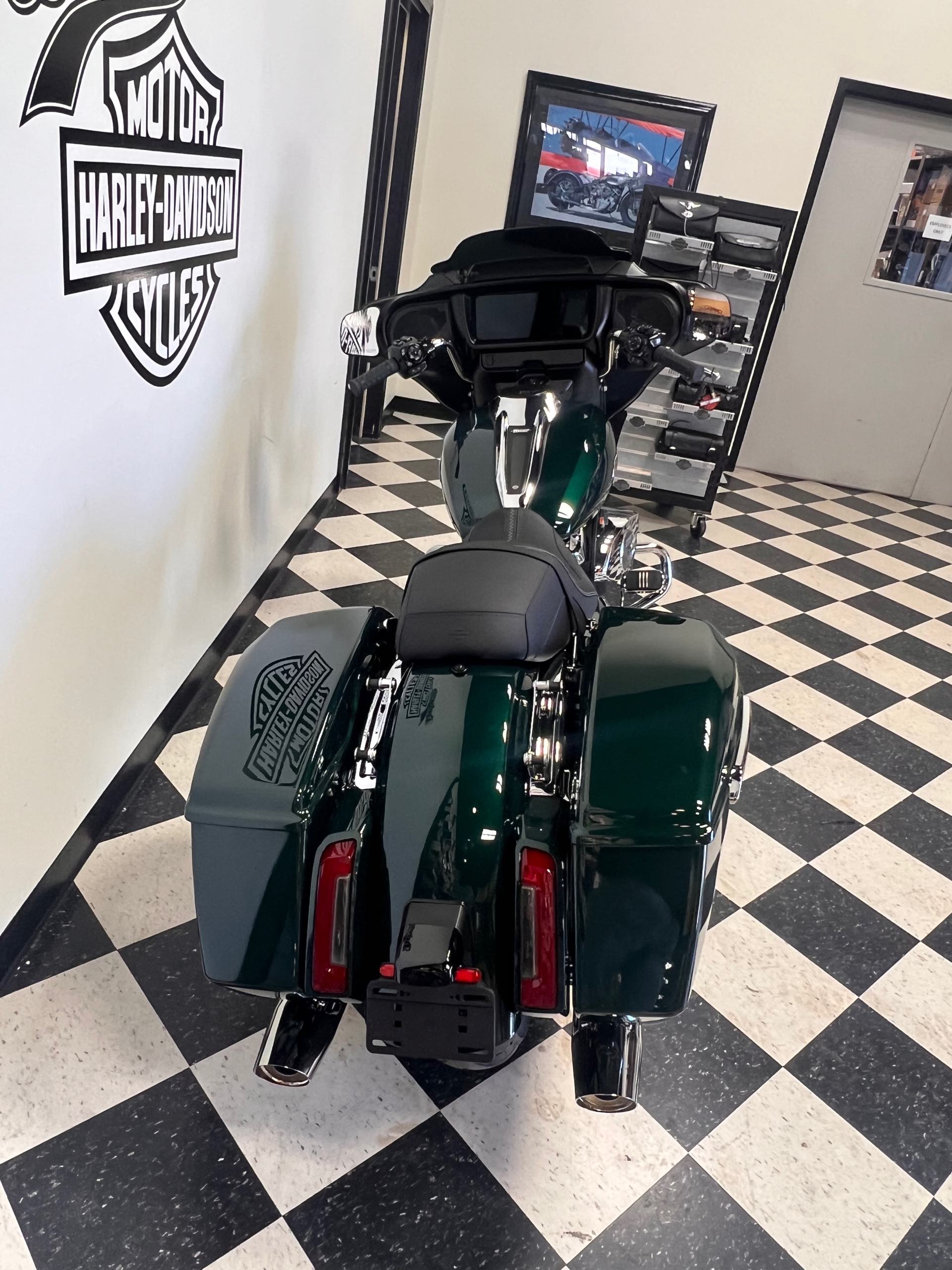 2024 Harley-Davidson Street Glide Base at Deluxe Harley Davidson