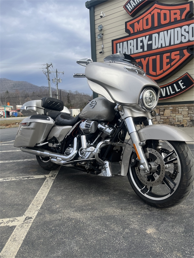 2018 Harley-Davidson Street Glide Base at Harley-Davidson of Asheville