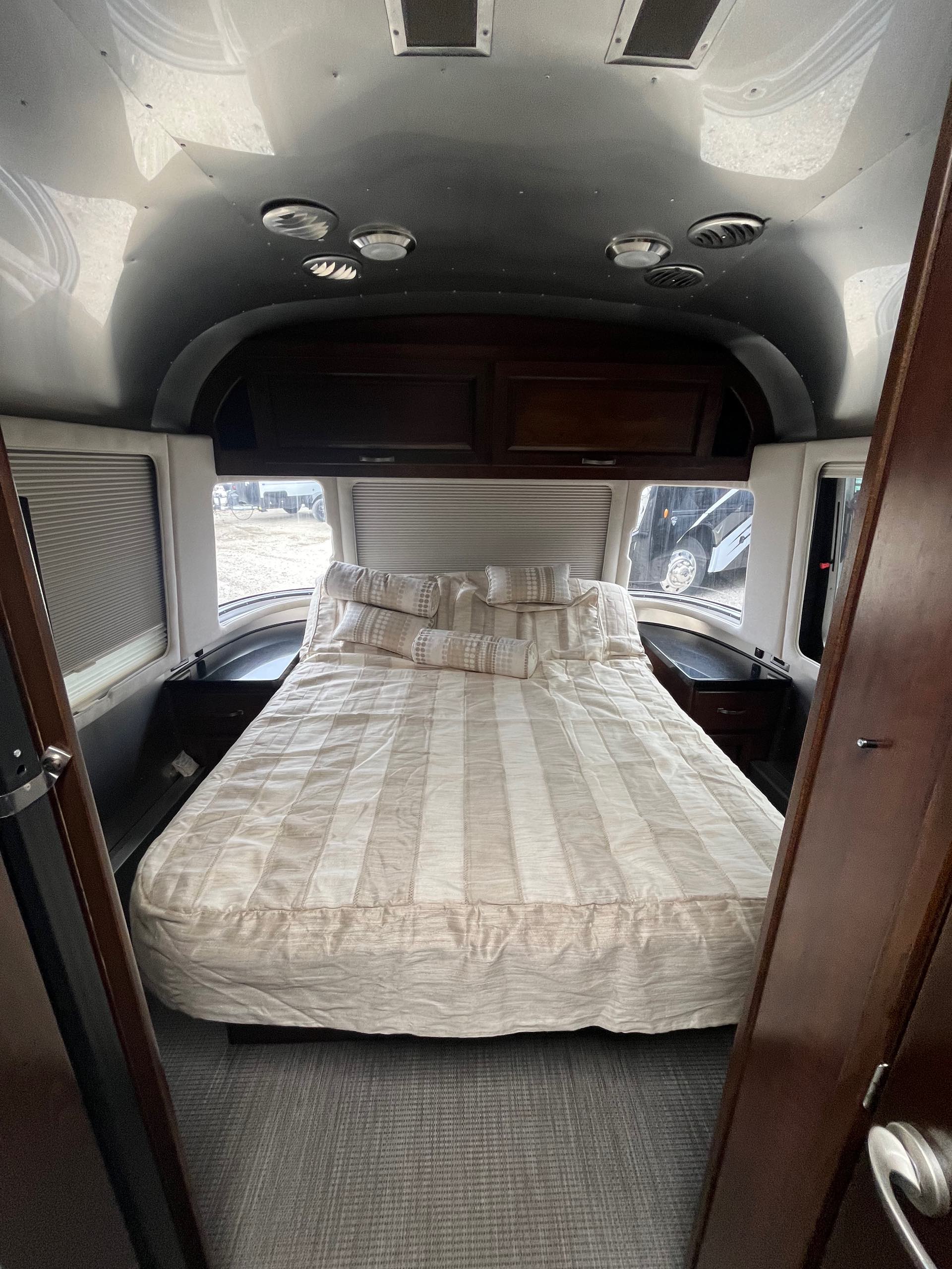 2018 Airstream Classic 30RB Twin at Prosser's Premium RV Outlet