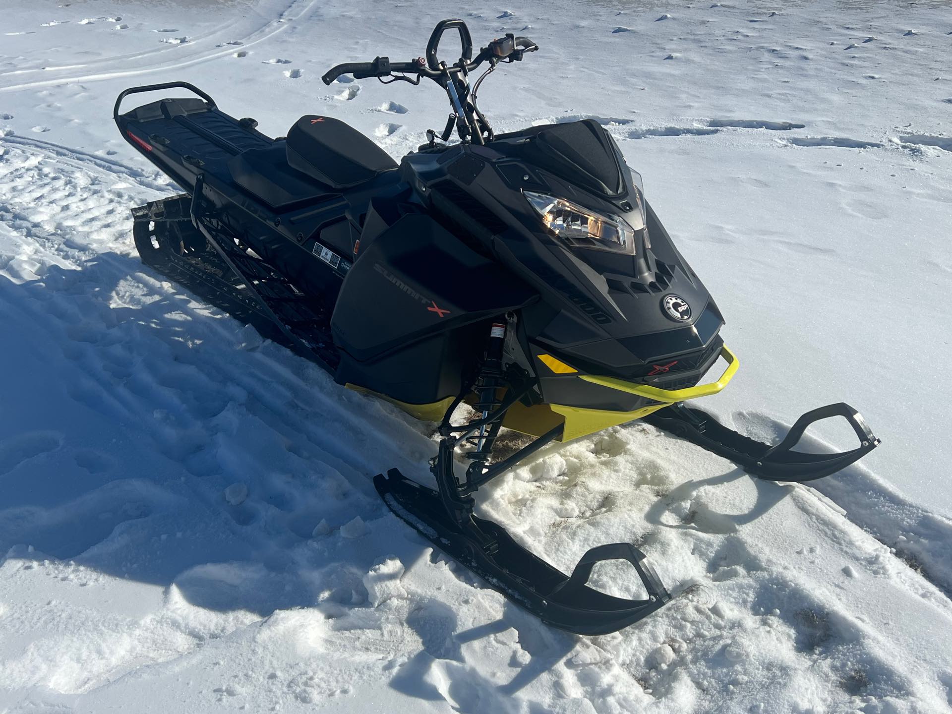 2022 Ski-Doo Summit X 850 E-TEC at Interlakes Sport Center