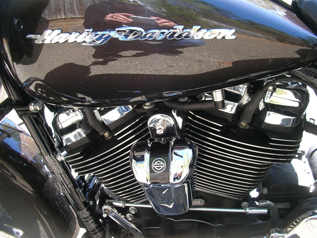 2018 Harley-Davidson Road Glide Base at Hampton Roads Harley-Davidson