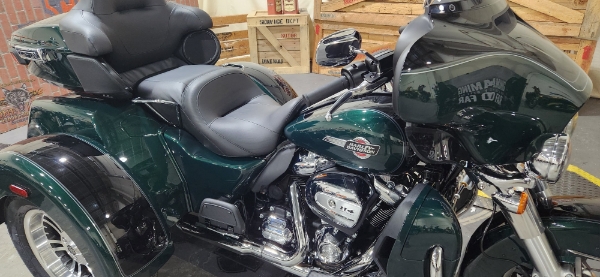 2024 Harley-Davidson Trike Tri Glide Ultra at Lone Wolf Harley-Davidson