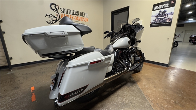 2020 Harley-Davidson CVO CVO Road Glide at Southern Devil Harley-Davidson