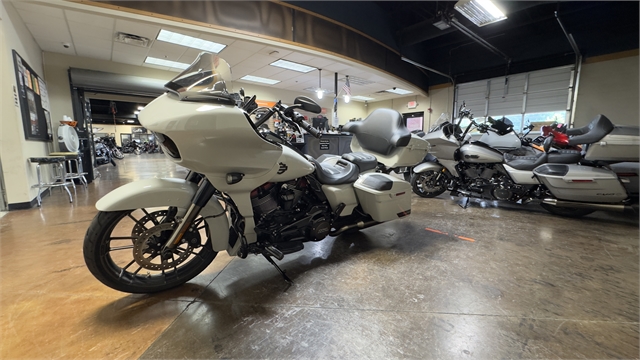 2020 Harley-Davidson CVO CVO Road Glide at Southern Devil Harley-Davidson