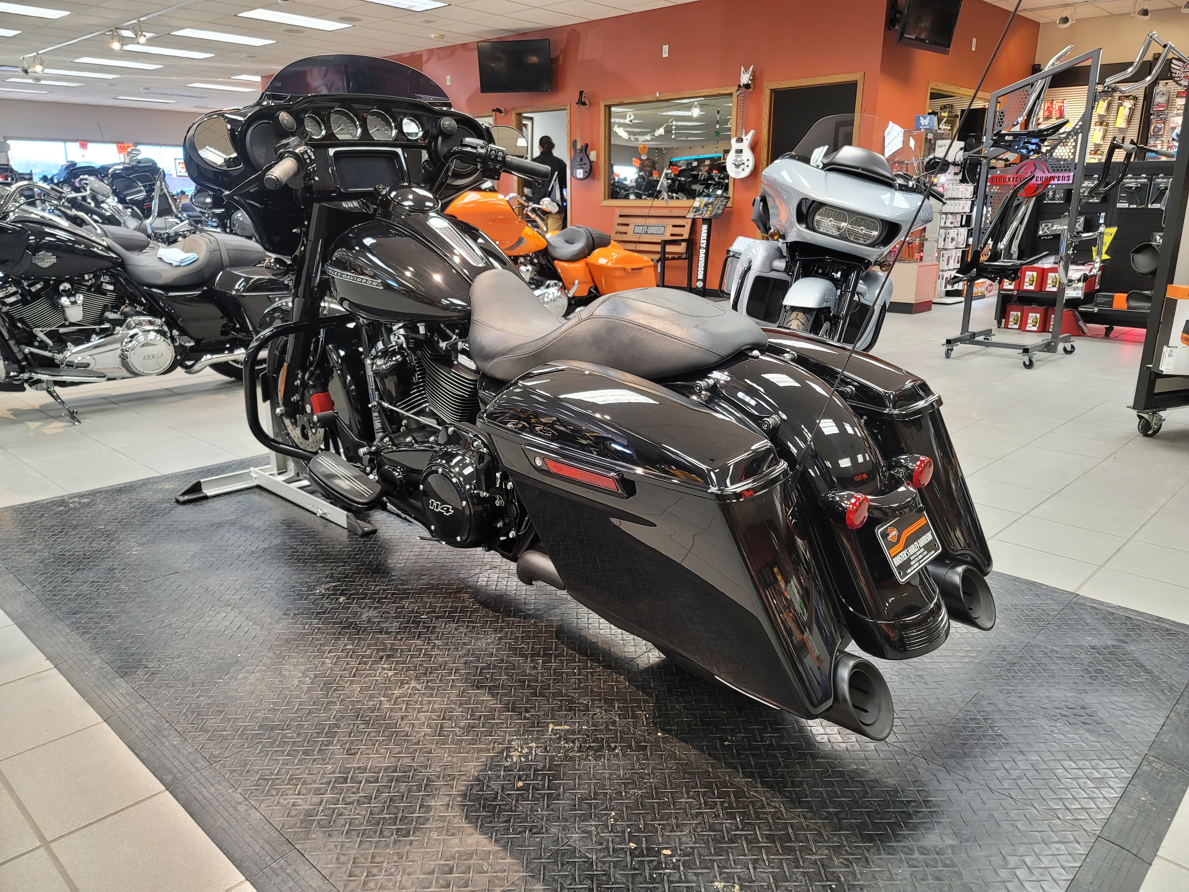 2019 Harley-Davidson Street Glide Special at Rooster's Harley Davidson