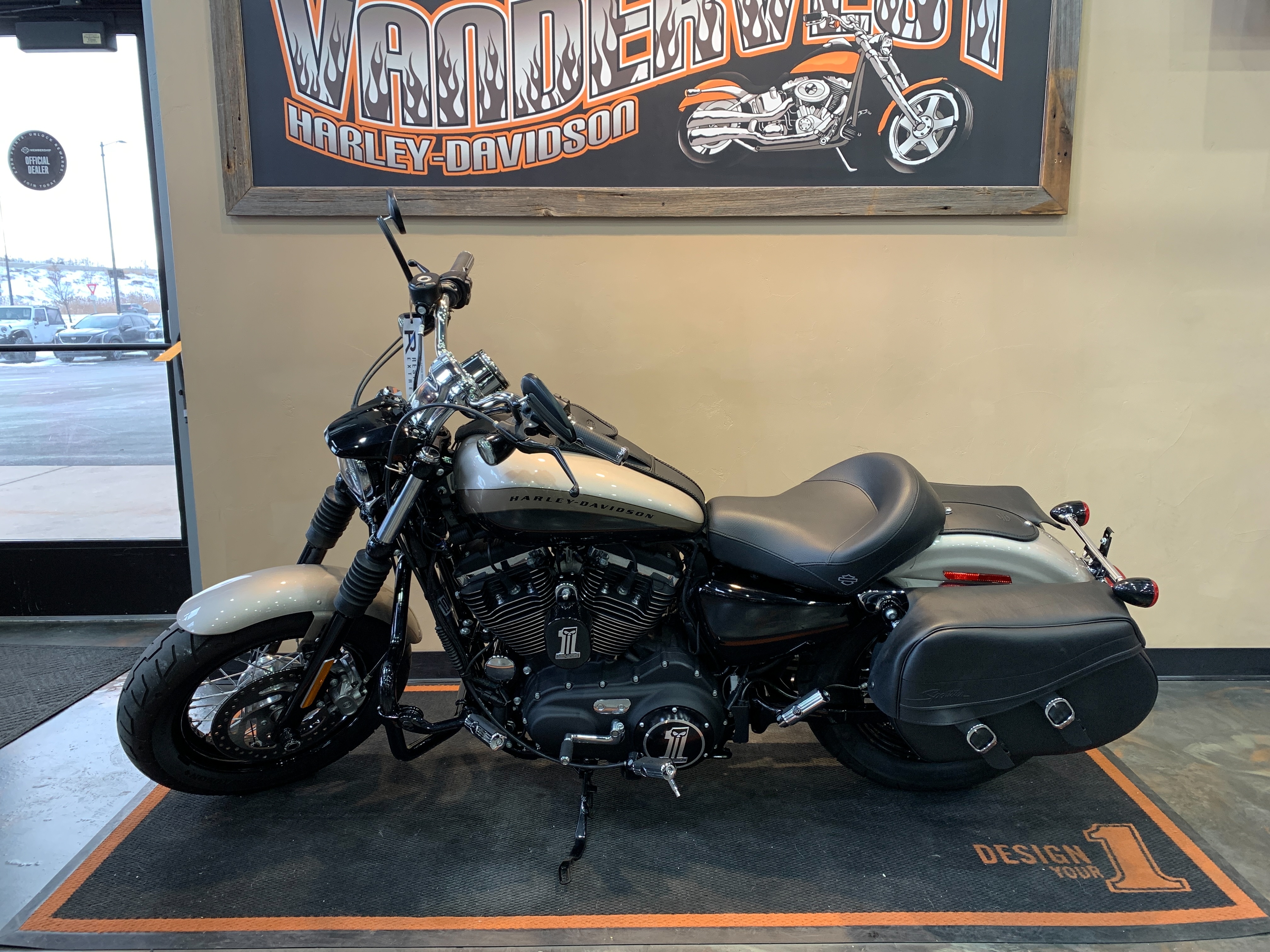 2018 Harley-Davidson Sportster 1200 Custom at Vandervest Harley-Davidson, Green Bay, WI 54303