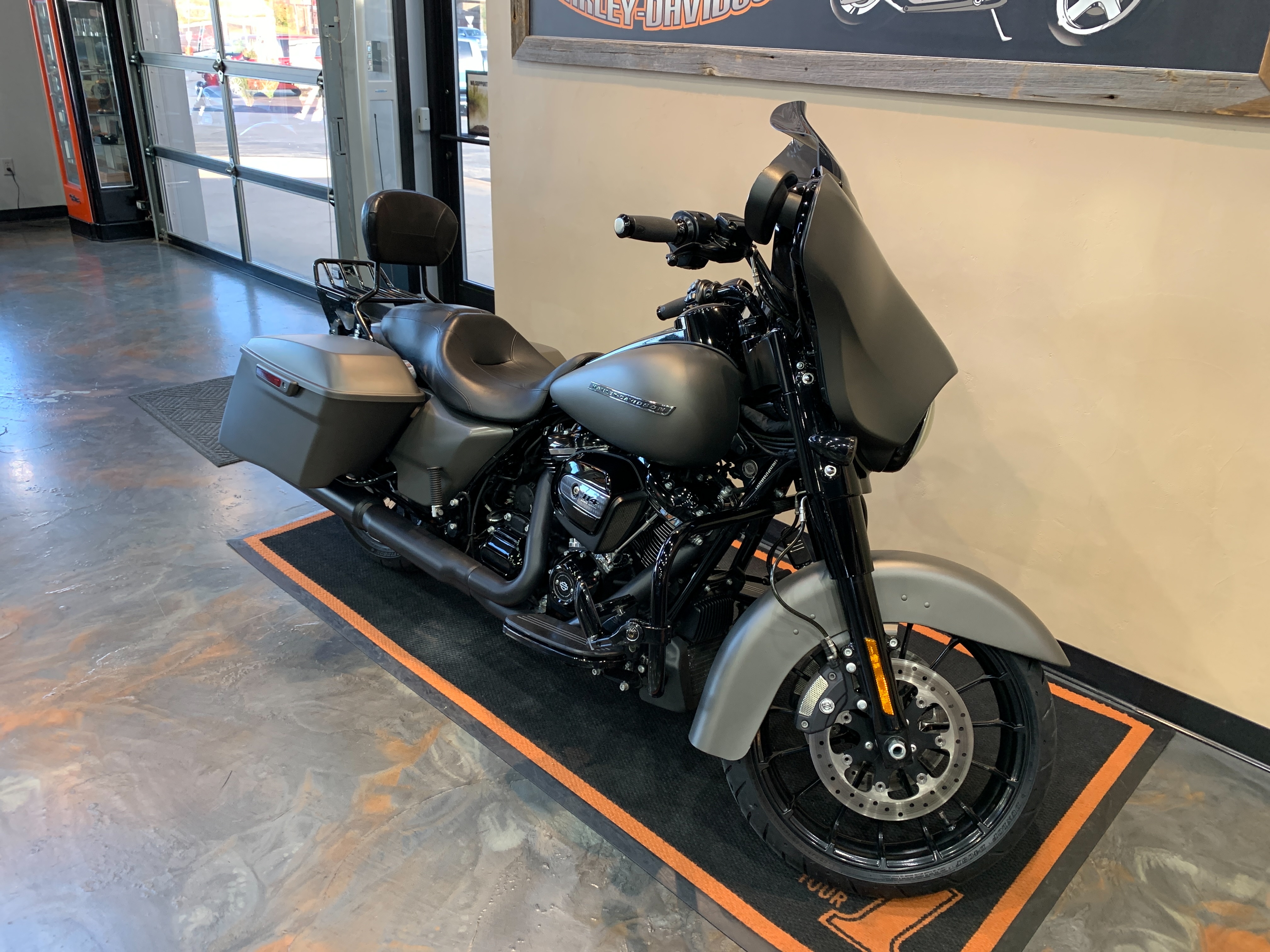 2019 Harley-Davidson Street Glide Special at Vandervest Harley-Davidson, Green Bay, WI 54303