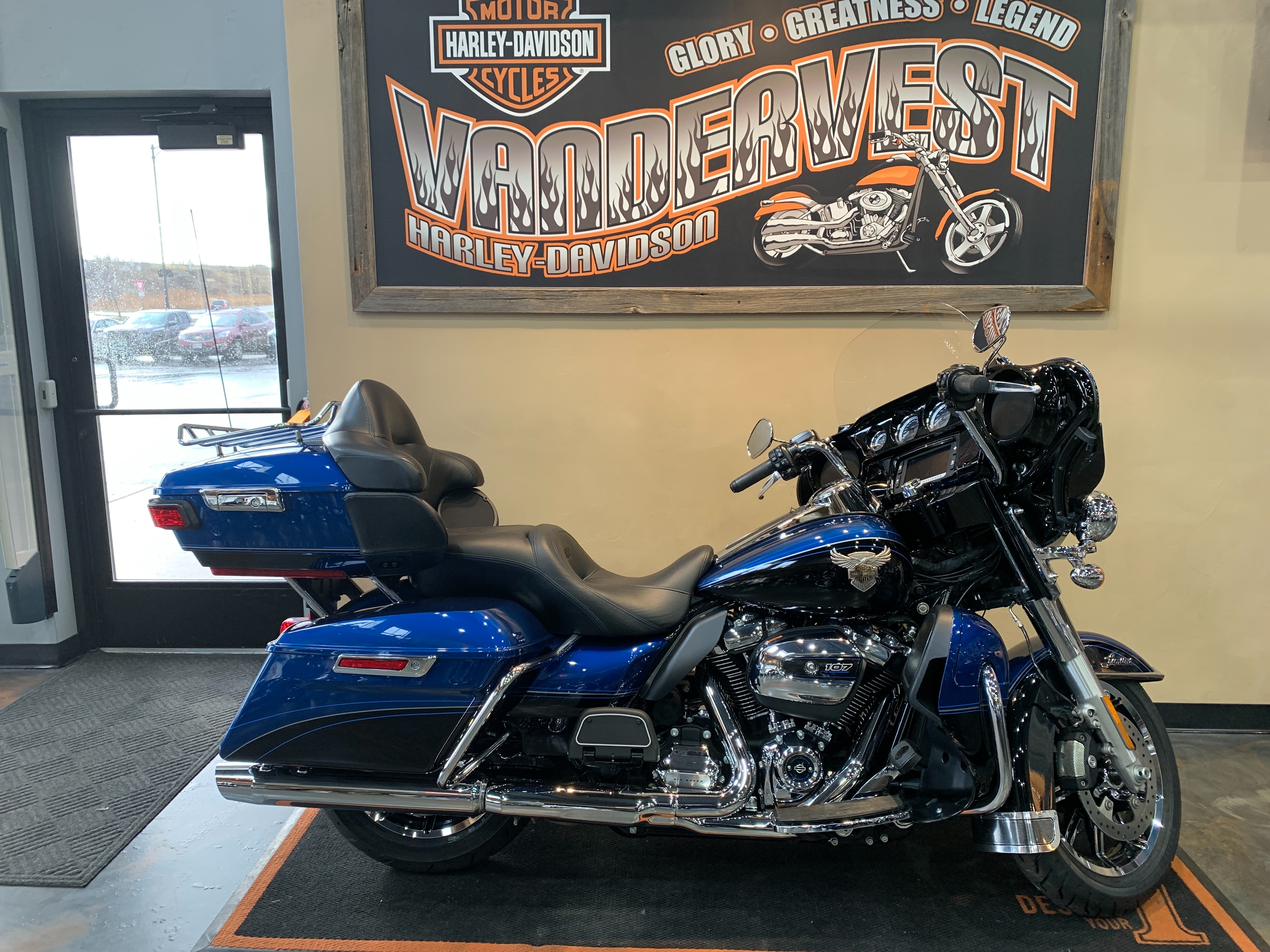 2018 Harley-Davidson Electra Glide Ultra Limited at Vandervest Harley-Davidson, Green Bay, WI 54303