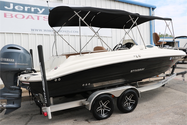 2020 Stingray 212 SC at Jerry Whittle Boats